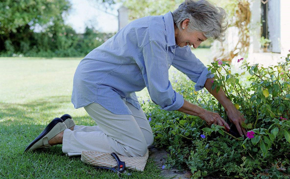 Built for gardening, weeding, and cleaning in blissful comfort.